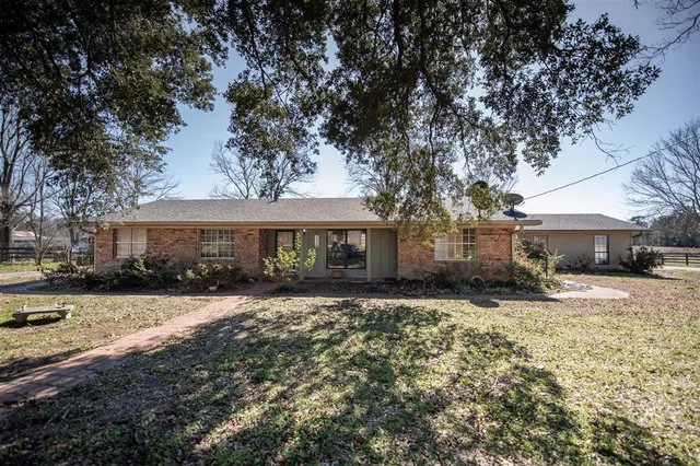 $350,000 | 1541 La-113, Oakdale, LA 71463
