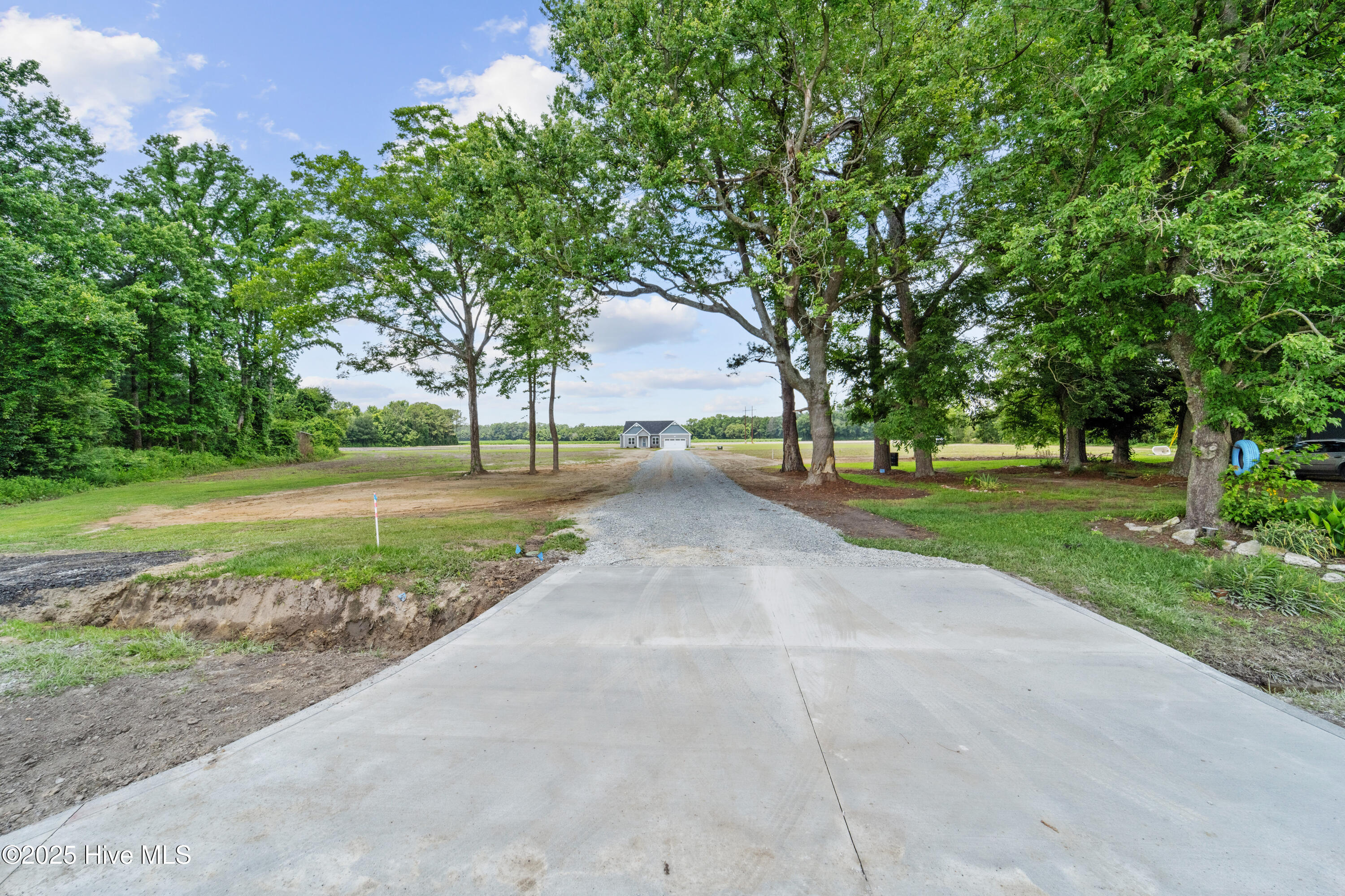688 South Corn Mill Road Beulaville, NC 28518 - Photo 46 of 61 Gravel Drive from Road to Concrete Driveway Pad