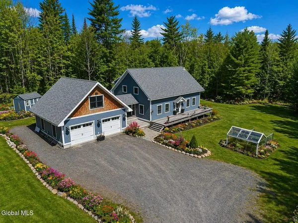 $699,999 | 16 Hayes Road, North River, NY 12856