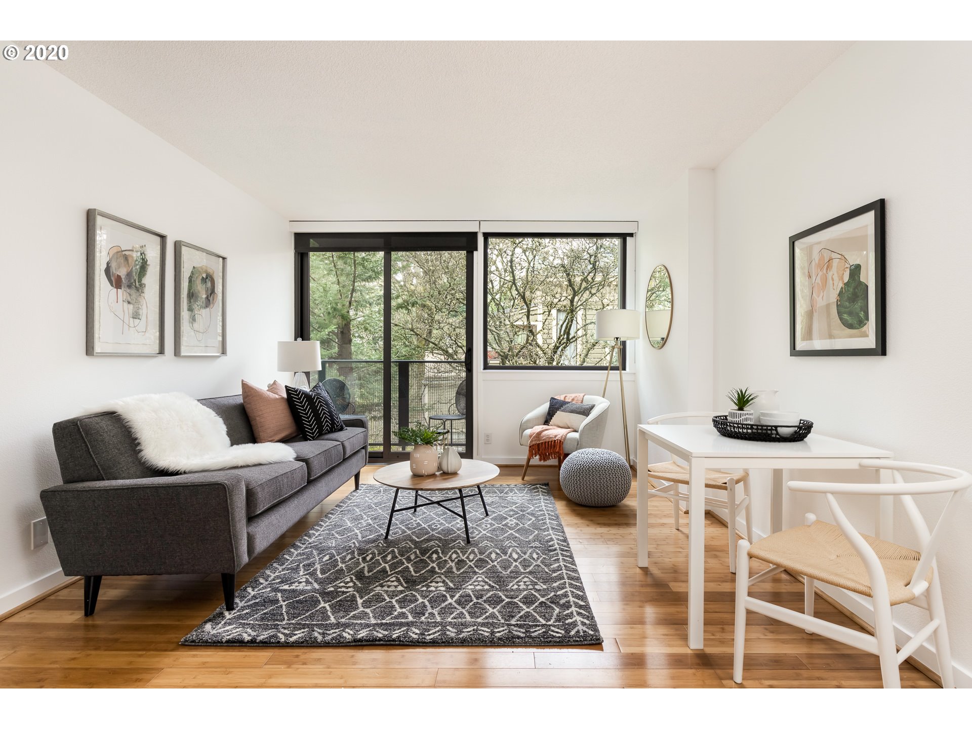 2020 Southwest Main Street, Unit 607 Portland, OR 97205 - Photo 4 of 23 Gallery Image 4