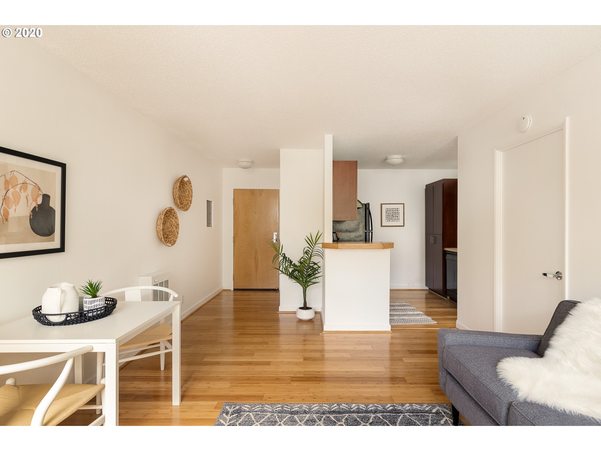 2020 Southwest Main Street, Unit 607 Portland, OR 97205 - Photo 8 of 23 Gallery Image 8