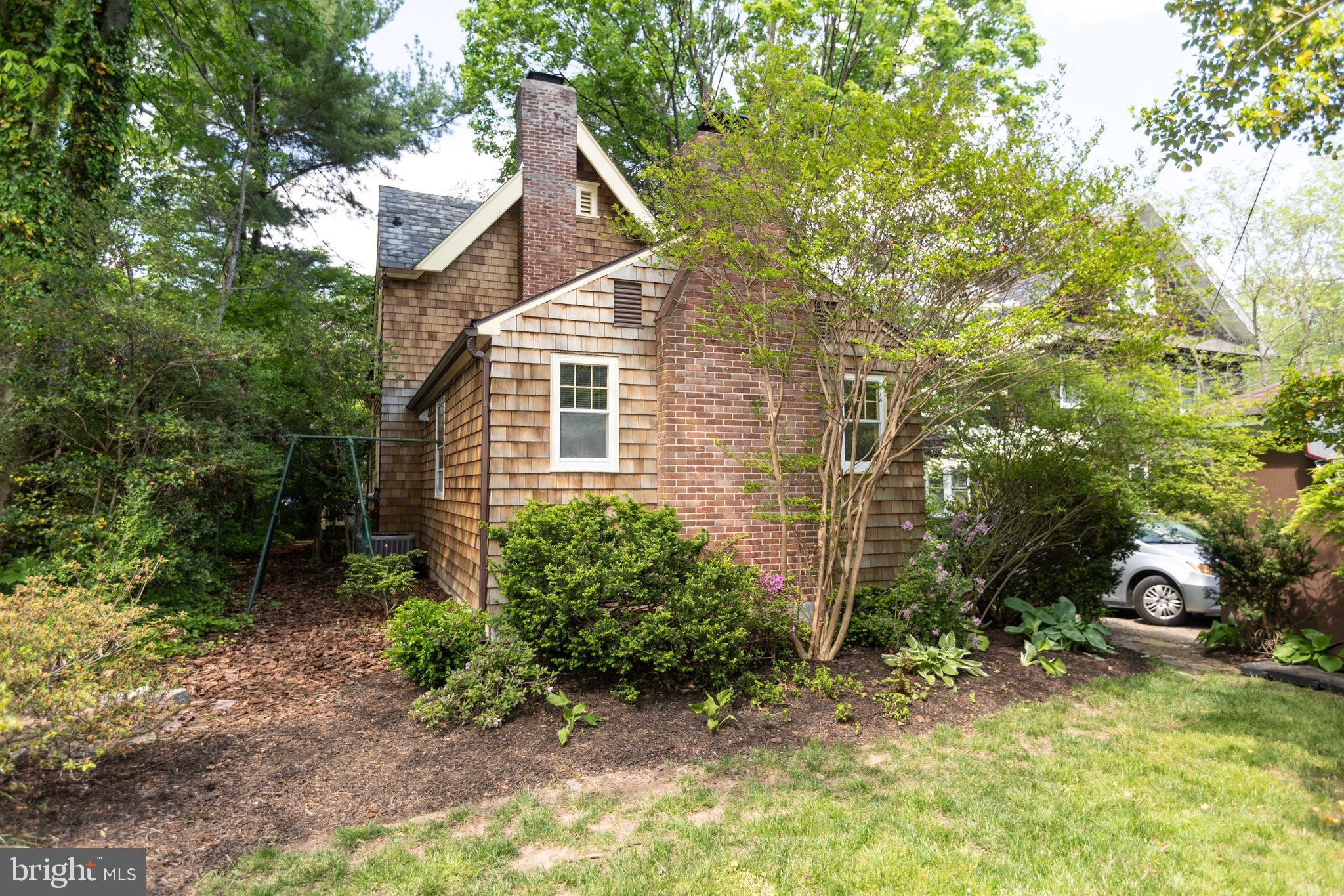 206 Oakdale Road Baltimore, MD 21210 - Photo 29 of 32 Rear yard