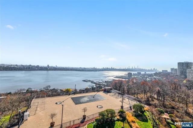 $1,495,000 | 1512 Palisade Avenue, Unit 7H, Fort Lee, NJ 07024