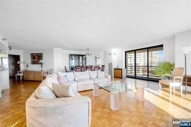 $1,495,000 | 1512 Palisade Avenue, Unit 7H, Fort Lee, NJ 07024
