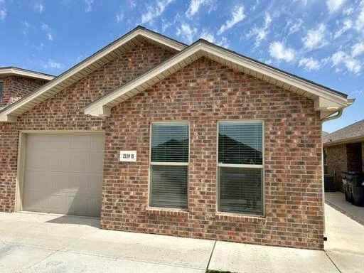 $1,125 | 2110 North Avenue J, Unit B, Lubbock, TX 79403