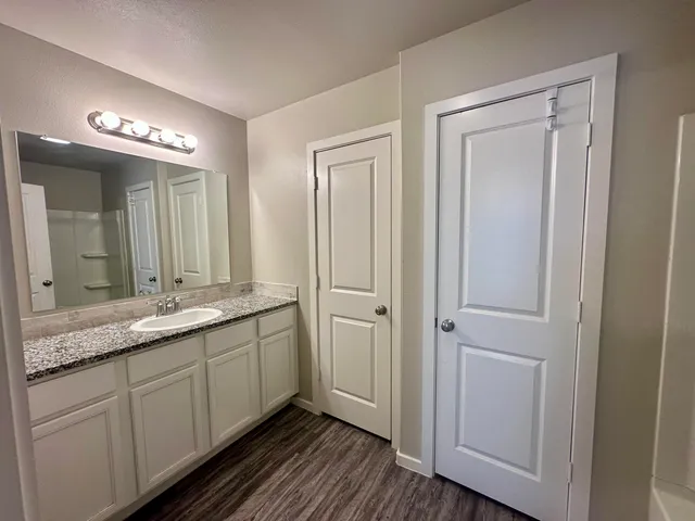 $1,125 | 2110 North Avenue J, Unit B, Lubbock, TX 79403