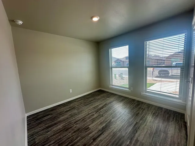 $1,125 | 2110 North Avenue J, Unit B, Lubbock, TX 79403