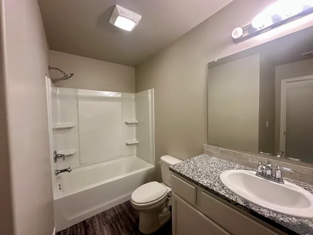 $1,125 | 2110 North Avenue J, Unit B, Lubbock, TX 79403