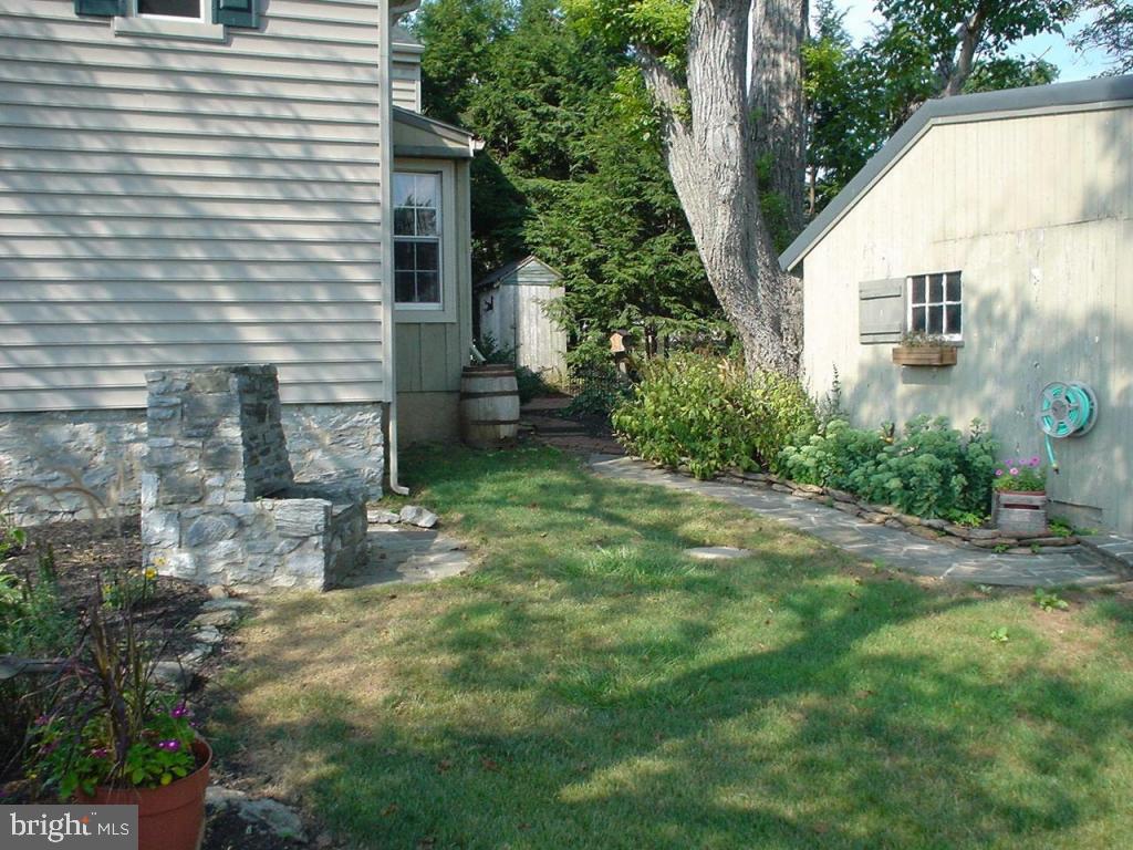 1026 Village Road Lancaster, PA 17602 - Photo 7 of 15 Gallery Image 7