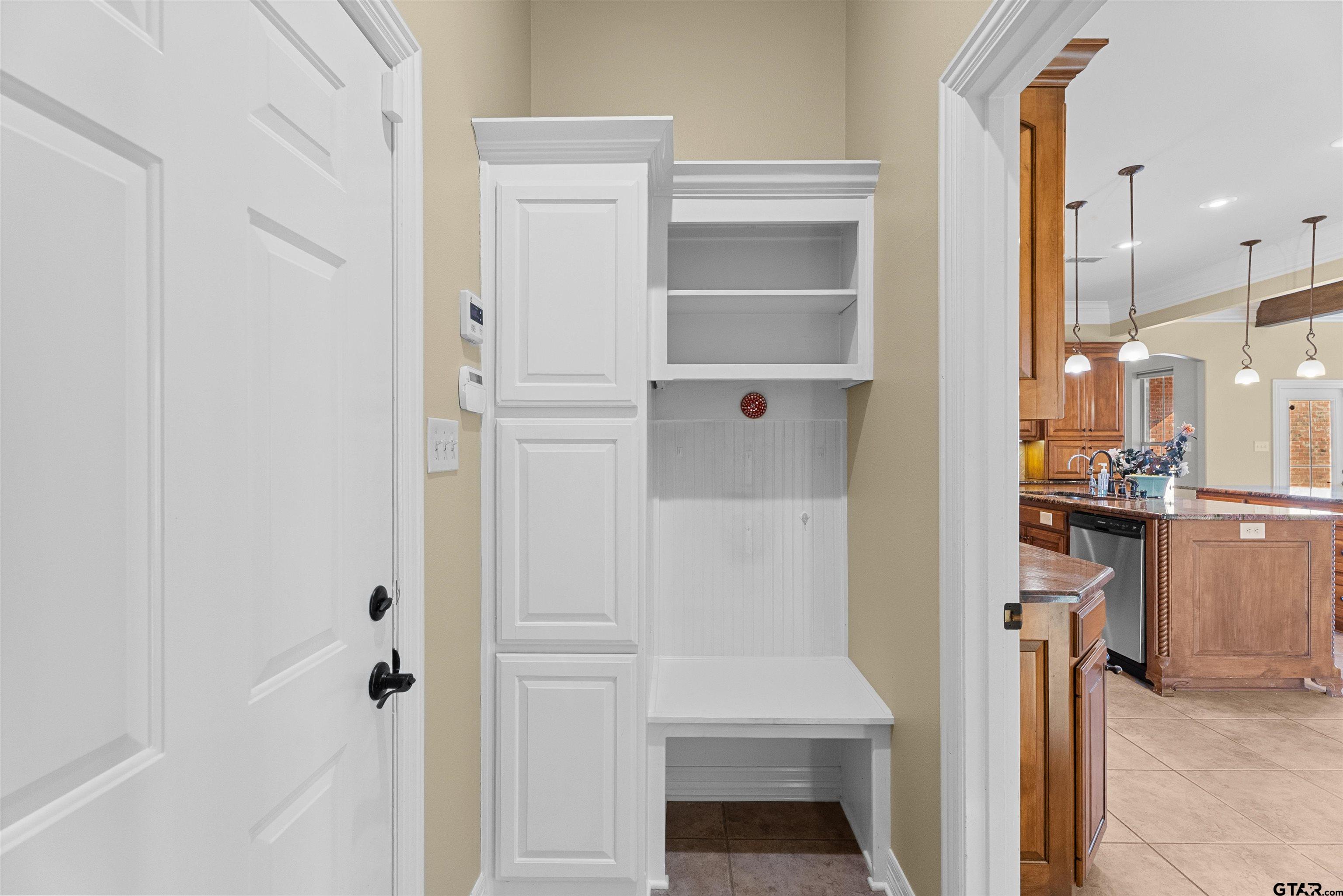 714 Huntwick Lane Tyler, TX 75703 - Photo 13 of 39