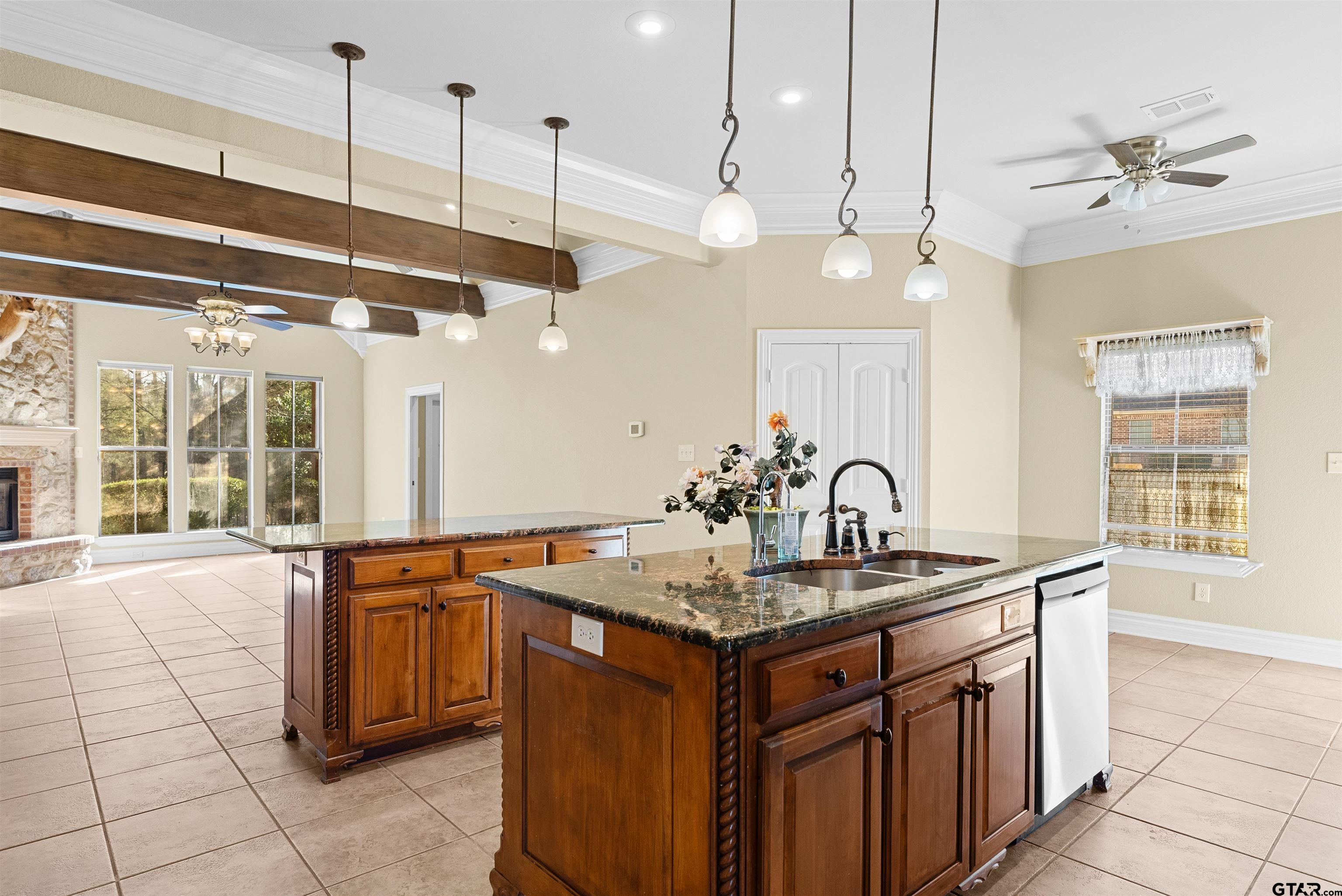 714 Huntwick Lane Tyler, TX 75703 - Photo 5 of 39