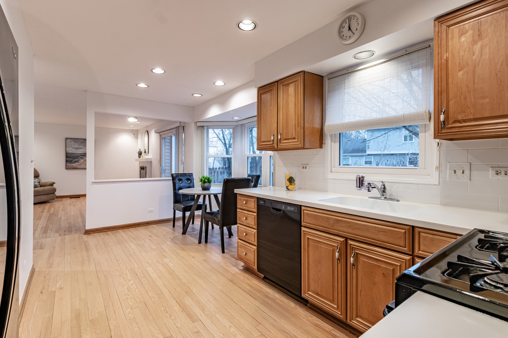 1265 Devonshire Road Buffalo Grove, IL 60089 - Photo 14 of 48