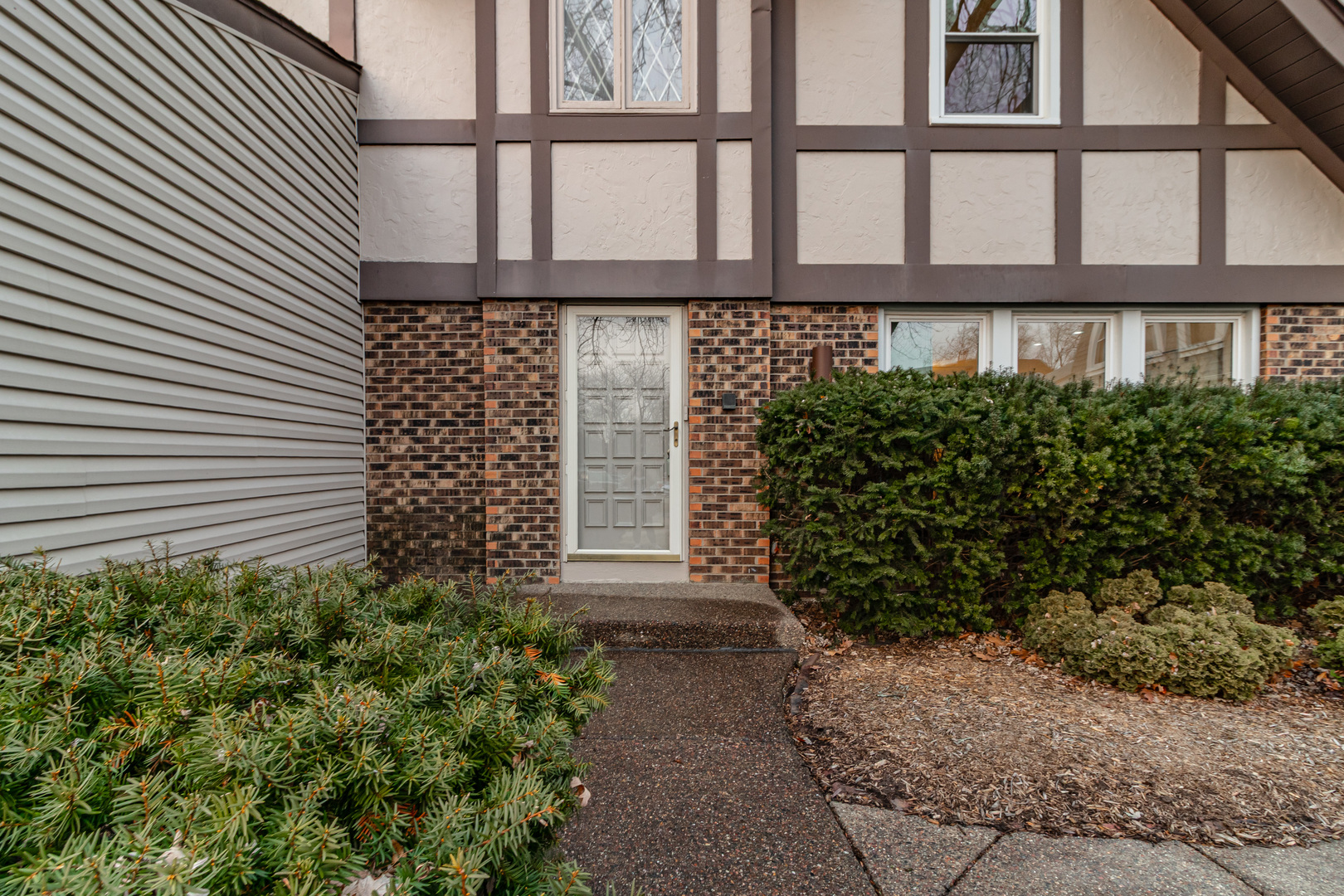 1265 Devonshire Road Buffalo Grove, IL 60089 - Photo 4 of 48