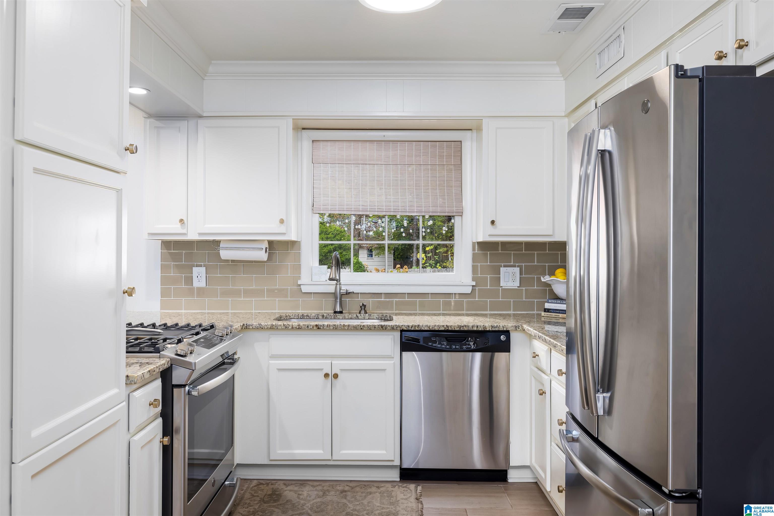 4324 Mountaindale Road Birmingham, AL 35213 - Photo 13 of 45