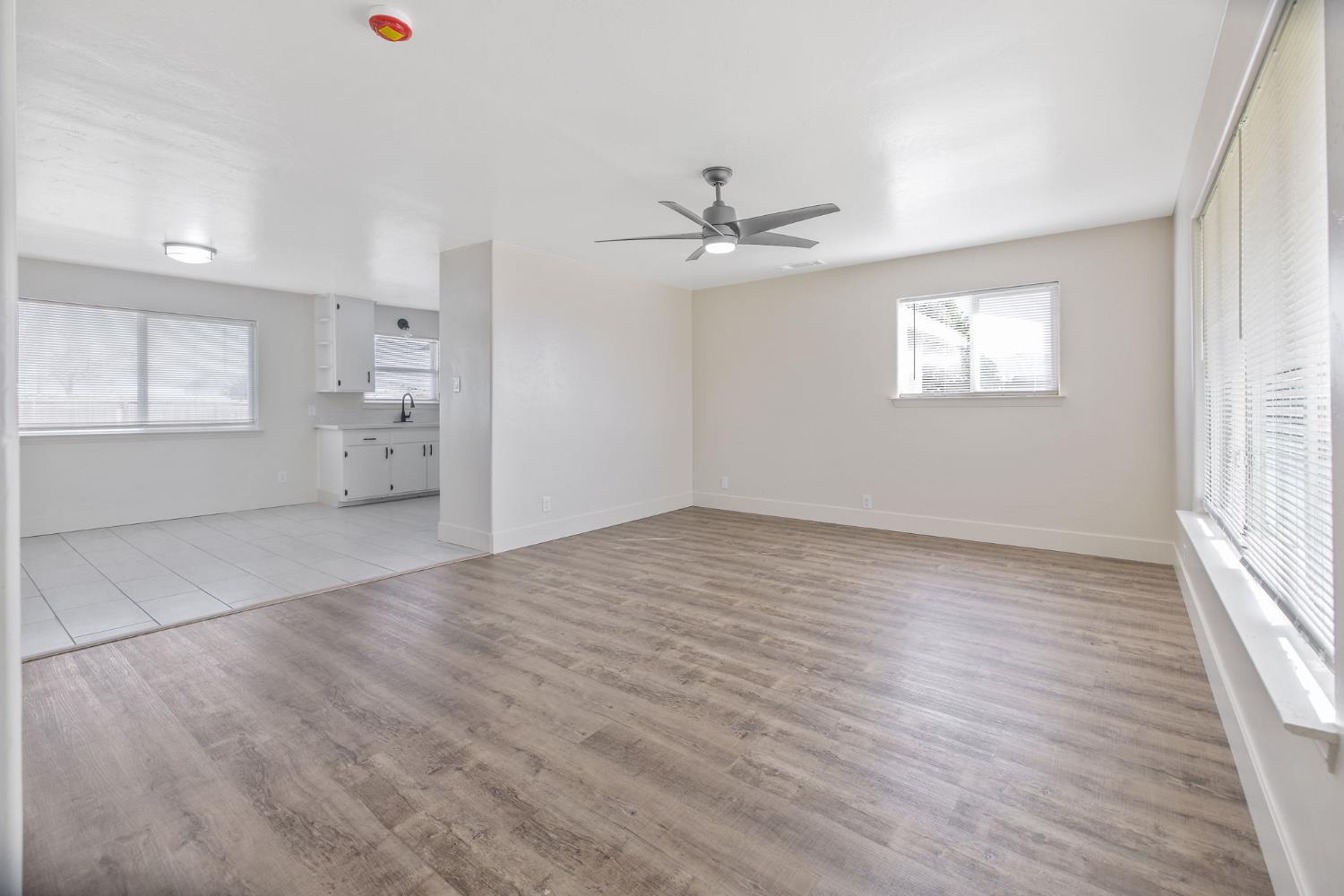 364 South Newman Road Tipton, CA 93272 - Photo 10 of 34