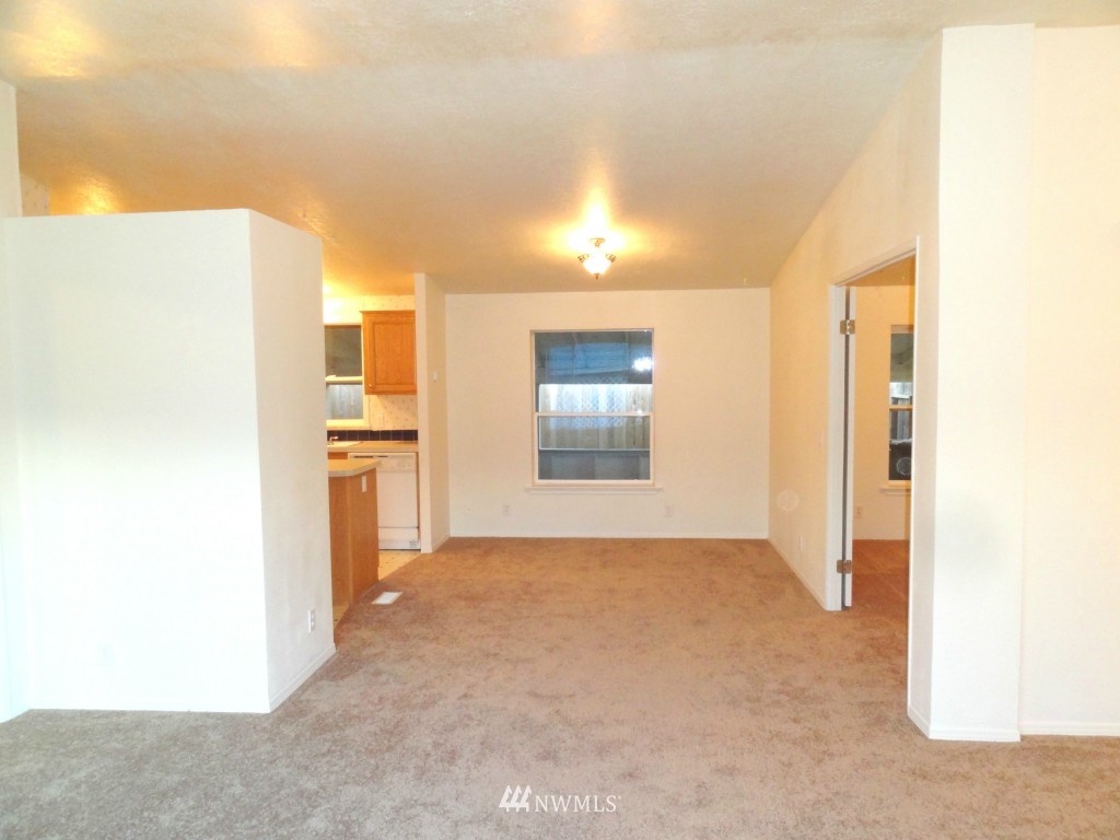 1101 South Scheuber Road, Unit 11 Centralia, WA 98531 - Photo 6 of 24 Gallery Image 6