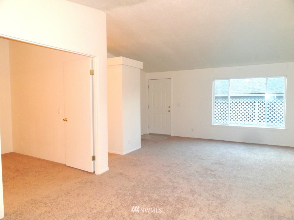 1101 South Scheuber Road, Unit 11 Centralia, WA 98531 - Photo 7 of 24 Gallery Image 7