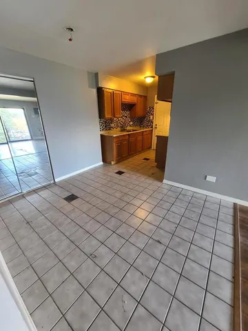 $41,500 | 13707 South Stewart Avenue, Unit 3E, Riverdale, IL 60827