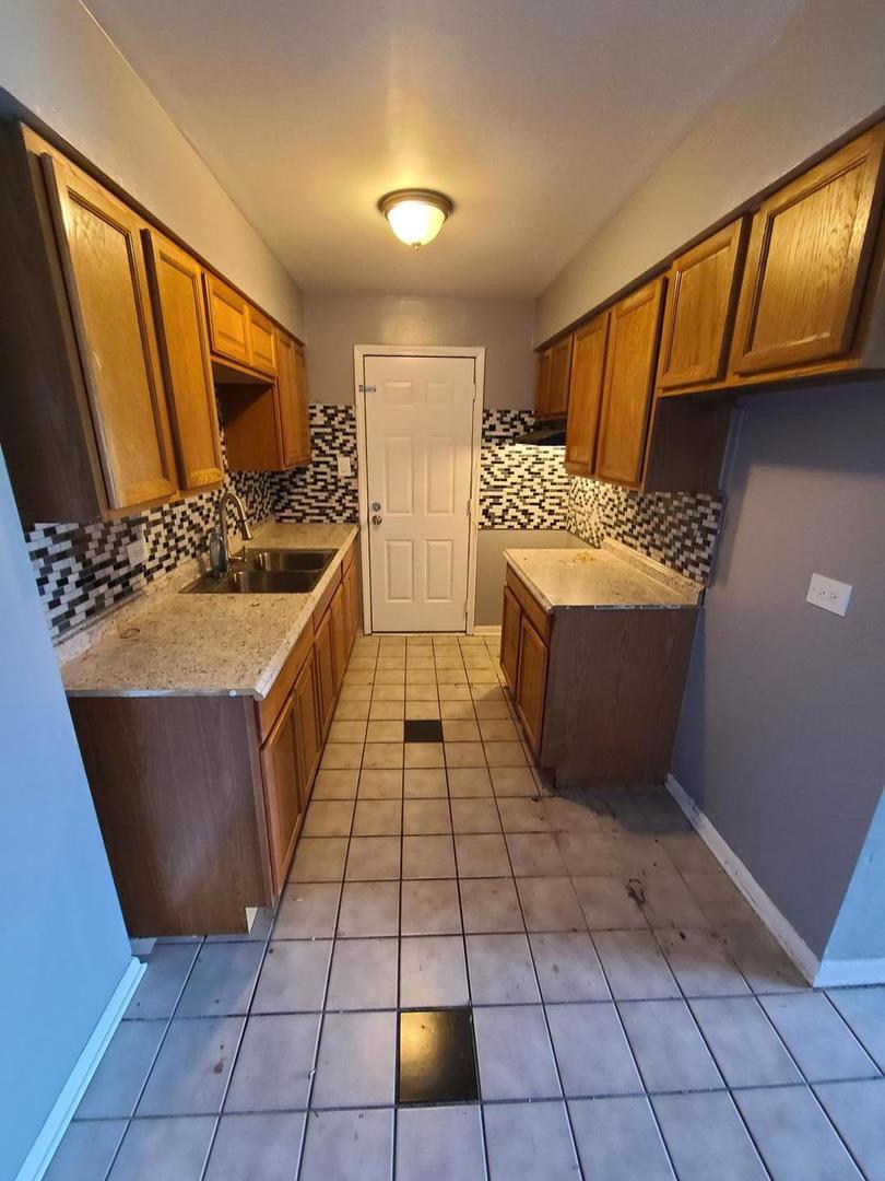 13707 South Stewart Avenue, Unit 3E Riverdale, IL 60827 - Photo 4 of 8