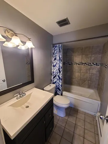 $41,500 | 13707 South Stewart Avenue, Unit 3E, Riverdale, IL 60827