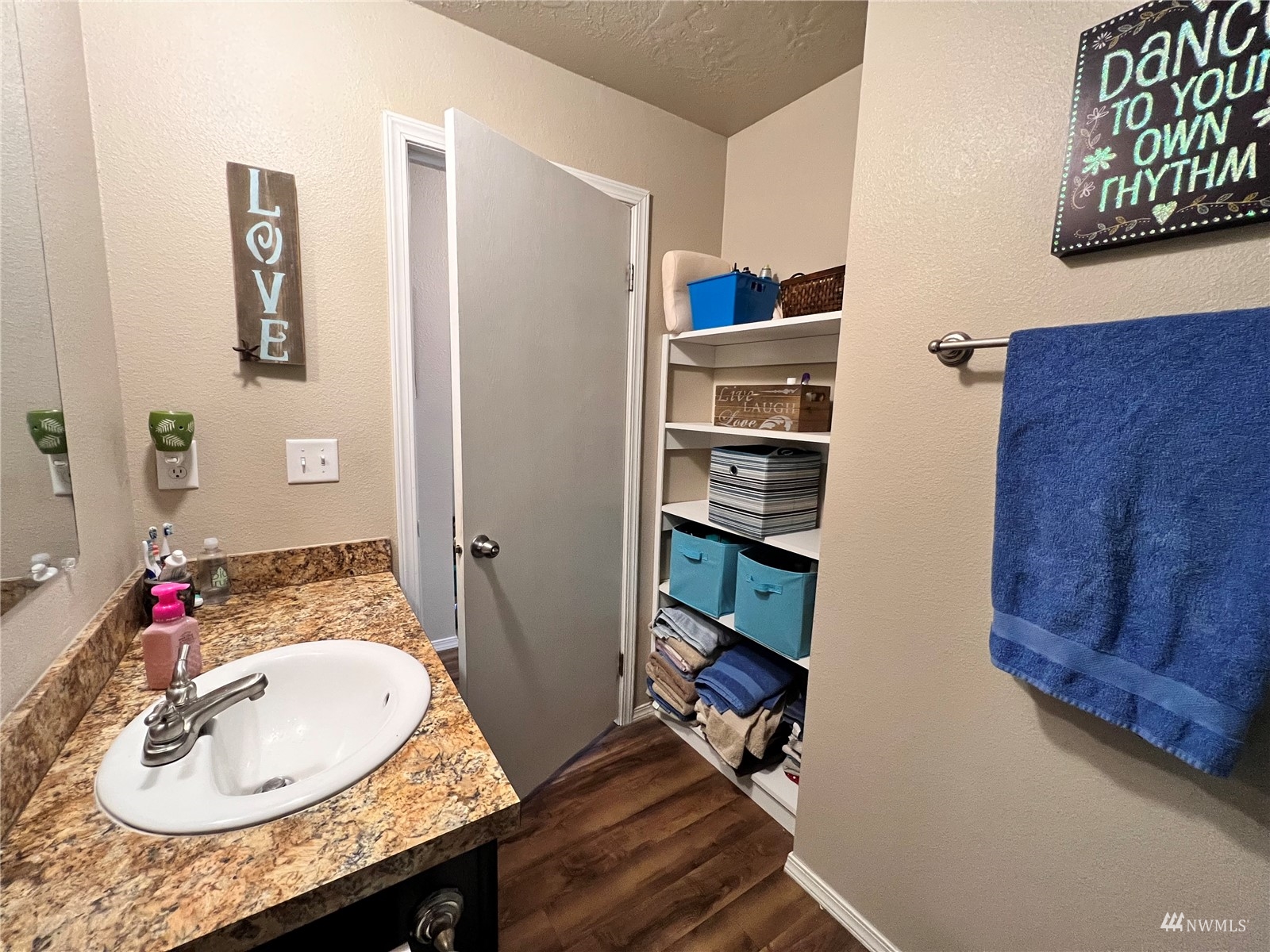 234 Boone Road Toledo, WA 98591 - Photo 17 of 33 a bathroom with a sink and a mirror