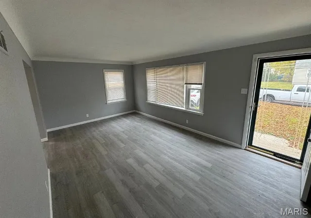 $1,300 | 8576 Kathlyn Drive, St. Louis, MO 63134