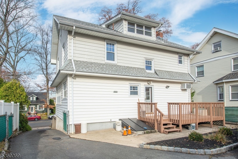 151 Jackson Avenue Rutherford, NJ 07070 - Photo 21 of 22