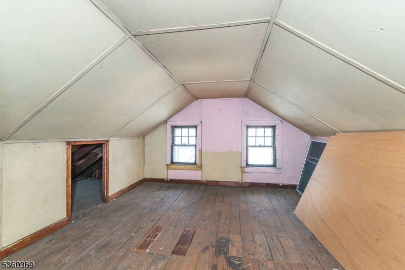 151 Jackson Avenue Rutherford, NJ 07070 - Photo 4 of 22