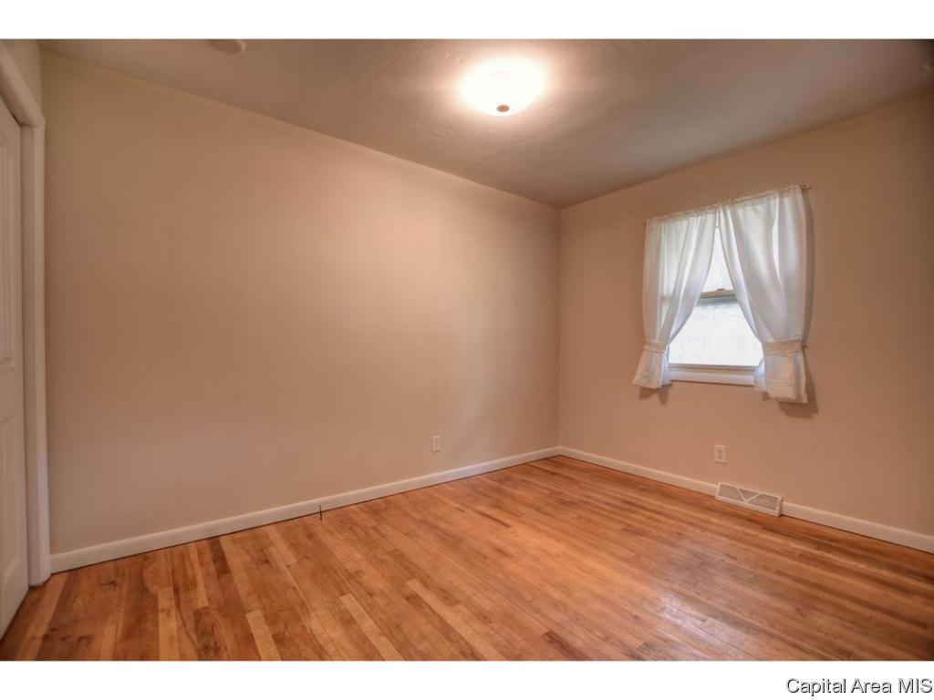 1828 Albert Street Springfield, IL 62702 - Photo 20 of 36