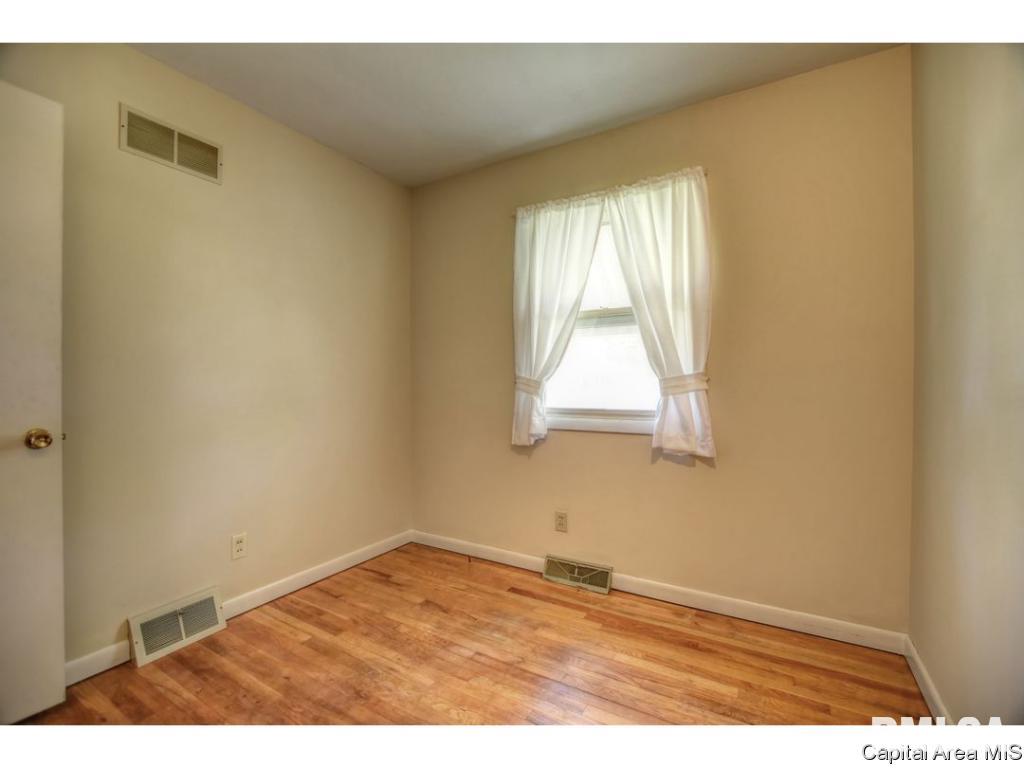 1828 Albert Street Springfield, IL 62702 - Photo 23 of 36