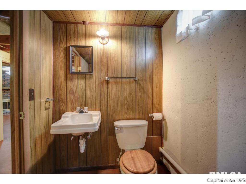 1828 Albert Street Springfield, IL 62702 - Photo 25 of 36