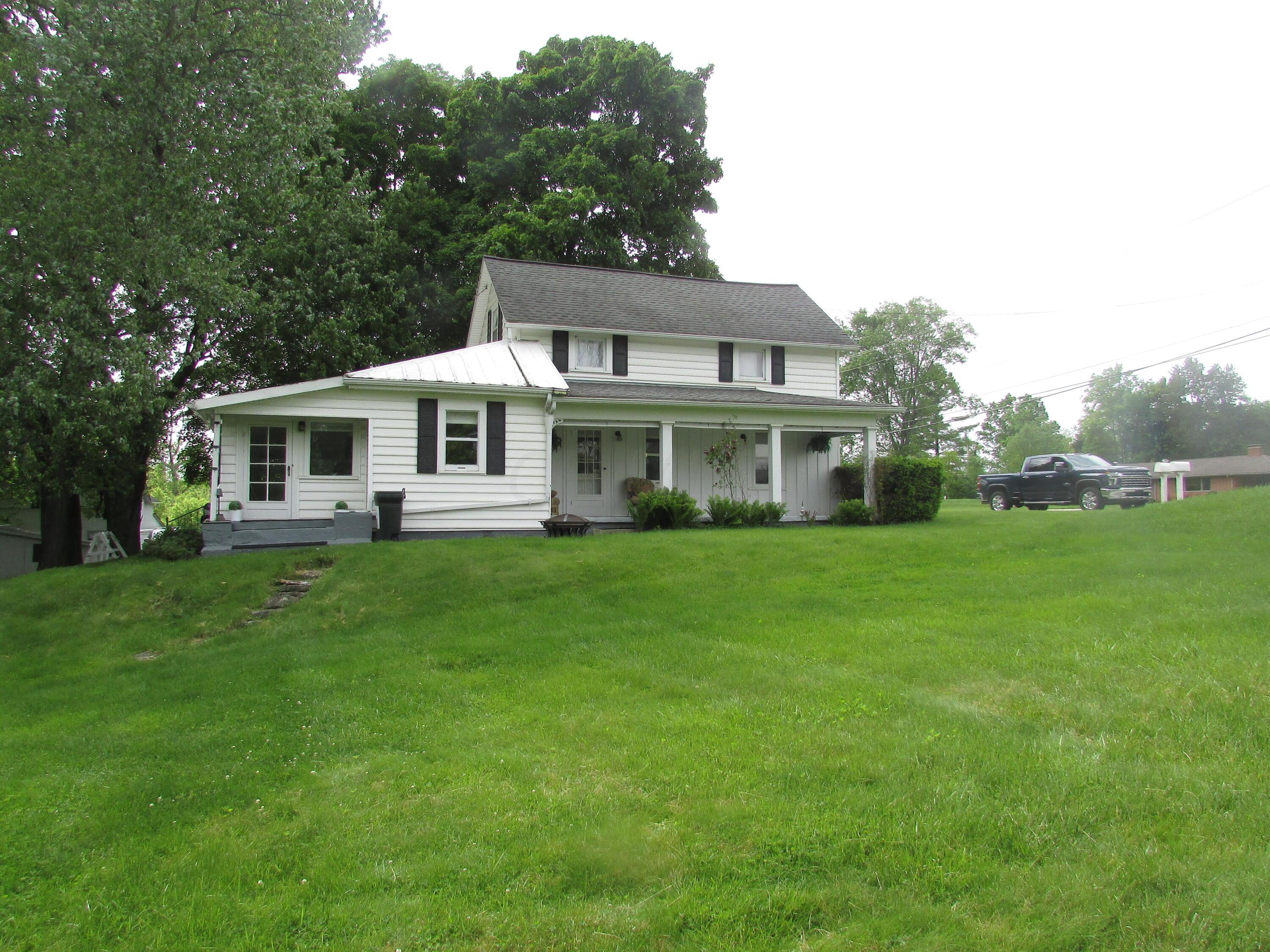 1000 Lewis Center Road Lewis Center, OH 43035 - Photo 12 of 19 Lewis Center House 1