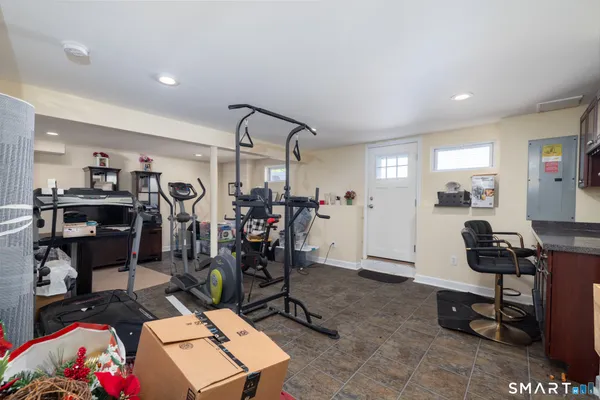 $449,900 | 76 Kenmore Avenue, Waterbury, CT 06708
