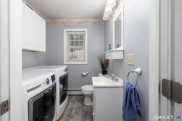 $449,900 | 76 Kenmore Avenue, Waterbury, CT 06708