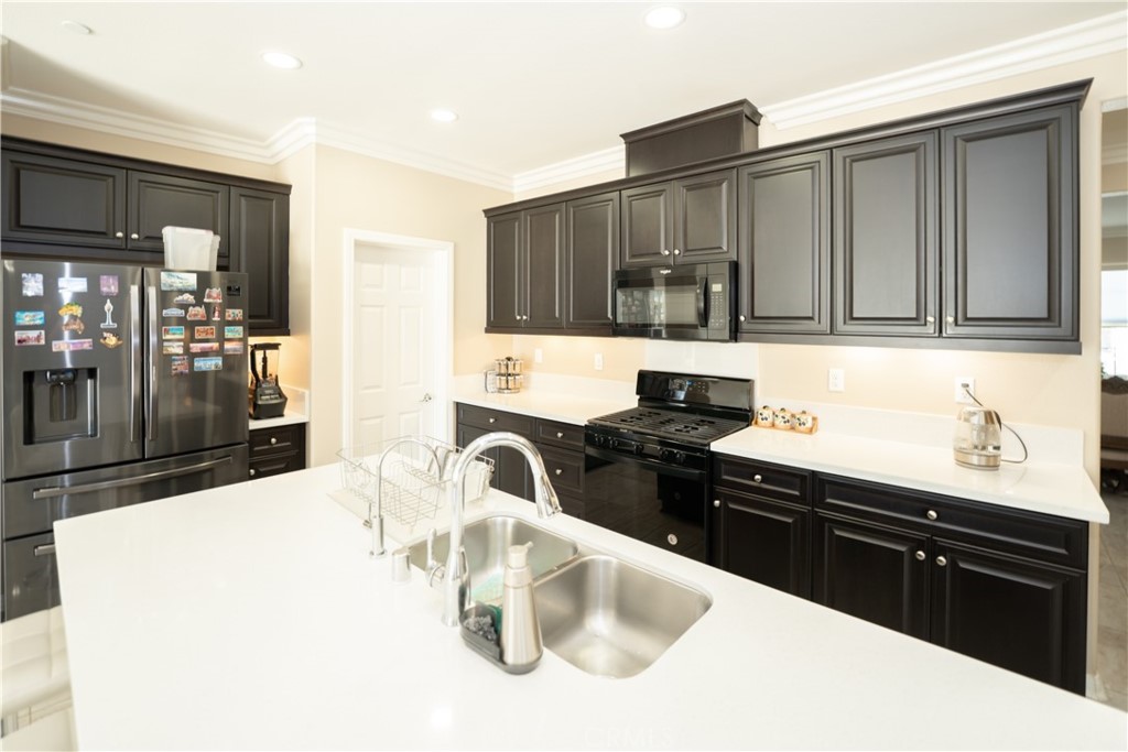 21047 Iron Rail Drive Riverside, CA 92507 - Photo 15 of 62