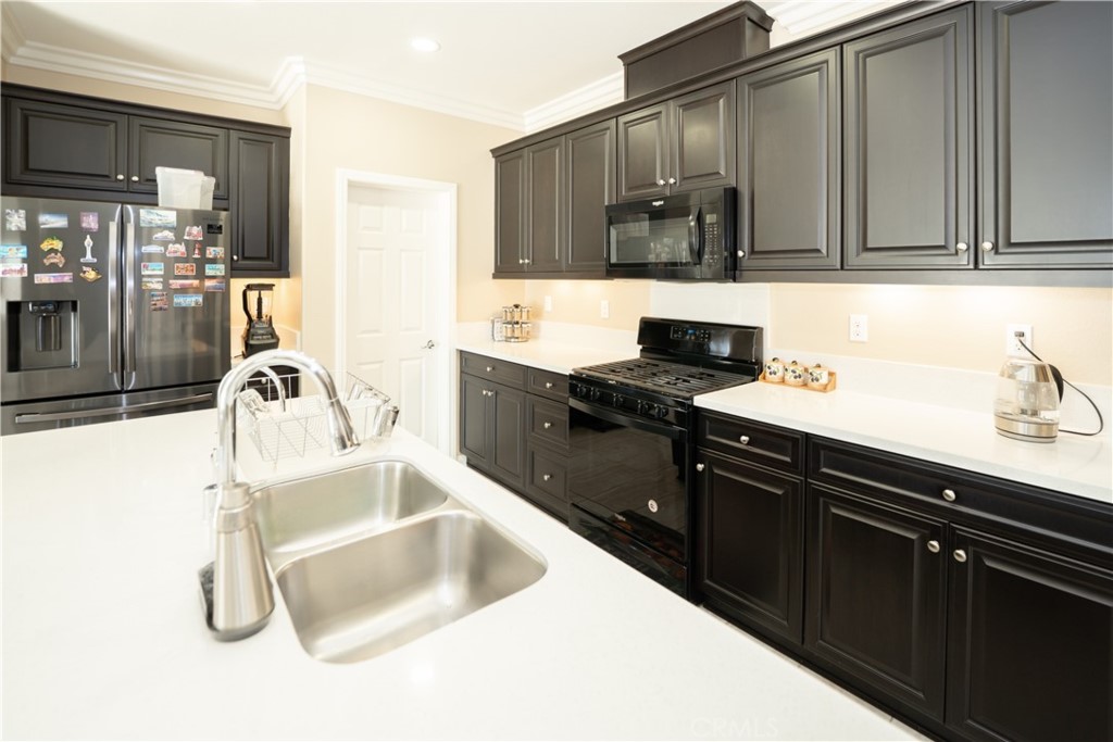 21047 Iron Rail Drive Riverside, CA 92507 - Photo 16 of 62