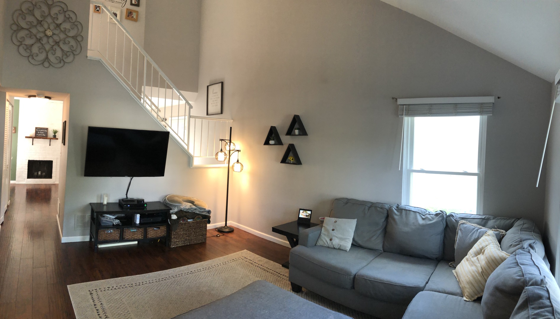 7320 Trent Road Downers Grove, IL 60516 - Photo 2 of 25