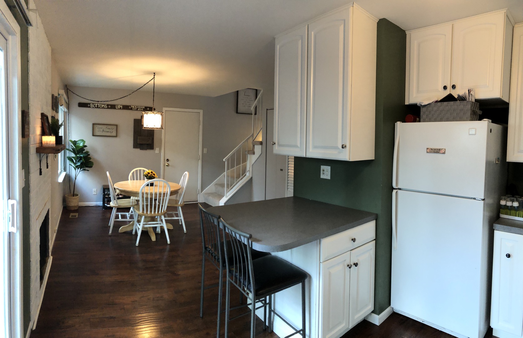 7320 Trent Road Downers Grove, IL 60516 - Photo 8 of 25