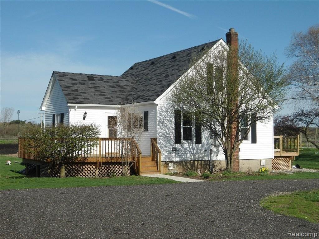 7182 Bowers Road Imlay City, MI 48444 - Photo 2 of 12 024.JPG