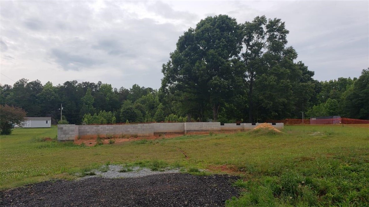 1930 Bonner Road Cowpens, SC 29330 - Photo 6 of 11