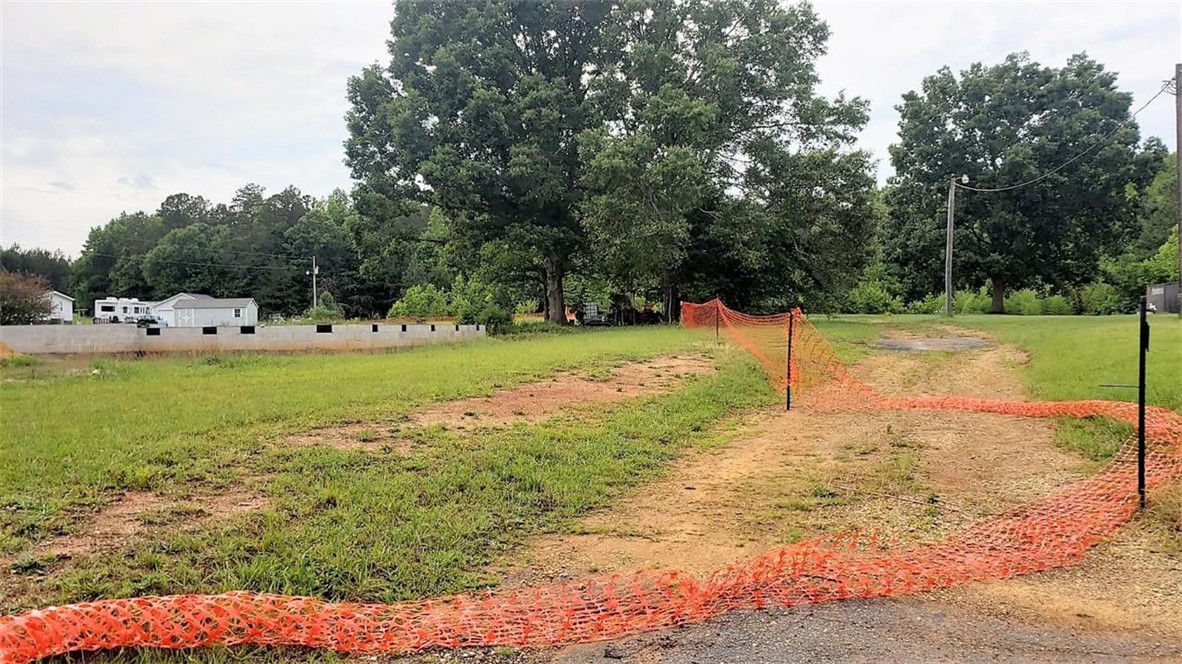 1930 Bonner Road Cowpens, SC 29330 - Photo 7 of 11
