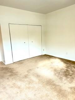307 South Dithridge Street, Unit 11 Pittsburgh, PA 15213 - Photo 18 of 25 an empty room with an entryway