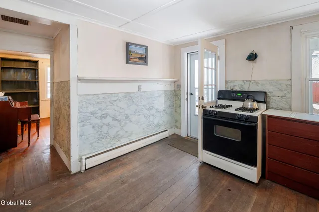 $189,000 | 107 Factory Street, Schoharie, NY 12157