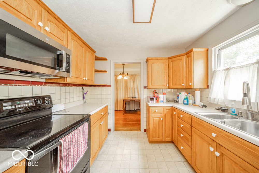 209 East 37th Street Anderson, IN 46013 - Photo 8 of 25 Gallery Image 8