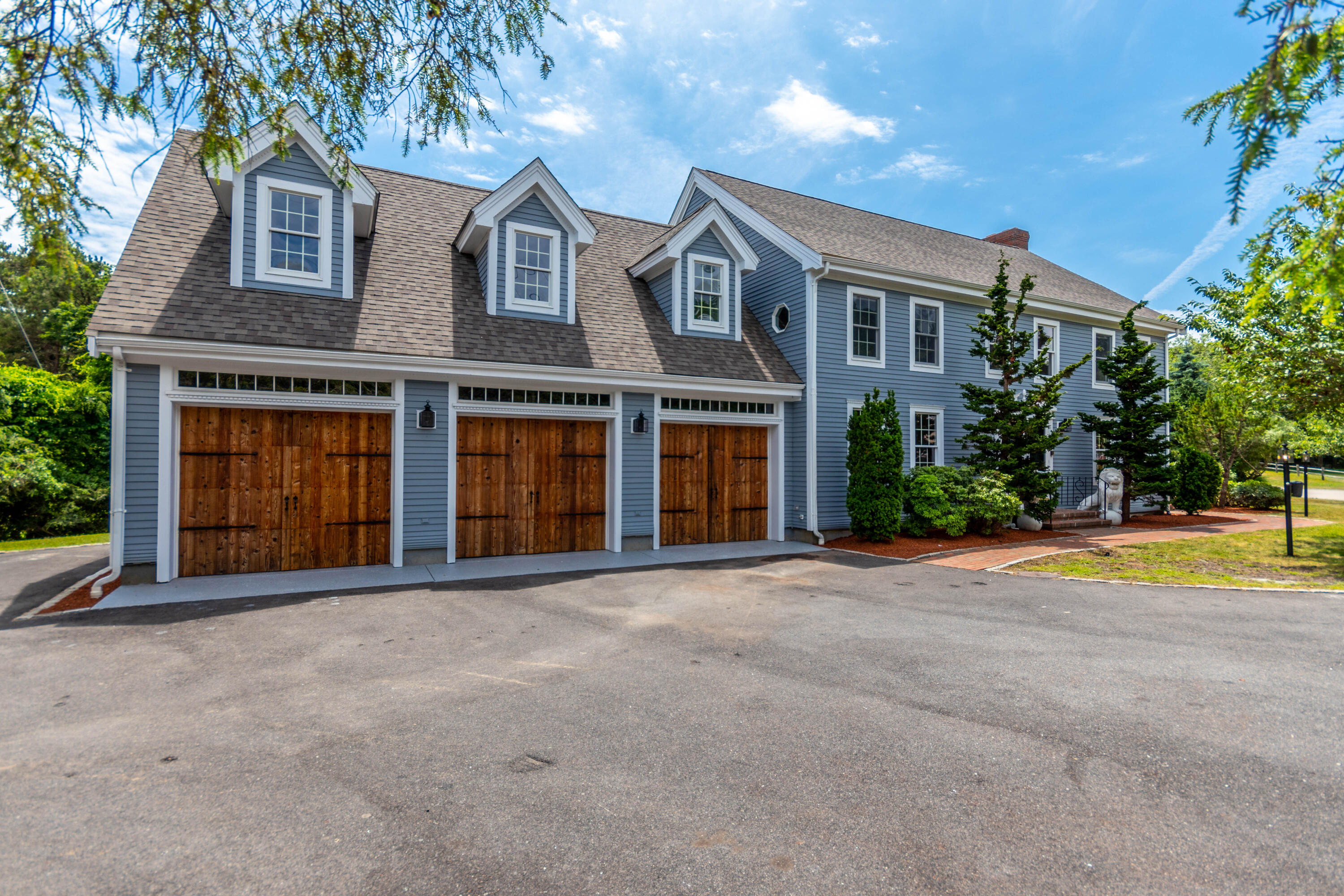 4 Rivers Edge Road East Falmouth, MA 02536 - Photo 32 of 43 Garage angle