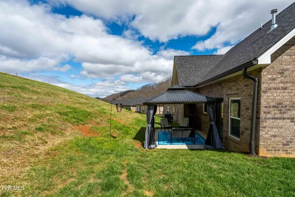 $468,900 | 226 Quiet Stroll Lane, Gray, TN 37615