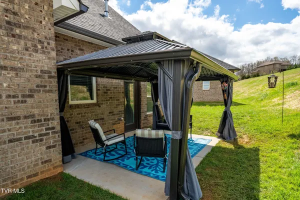 $468,900 | 226 Quiet Stroll Lane, Gray, TN 37615