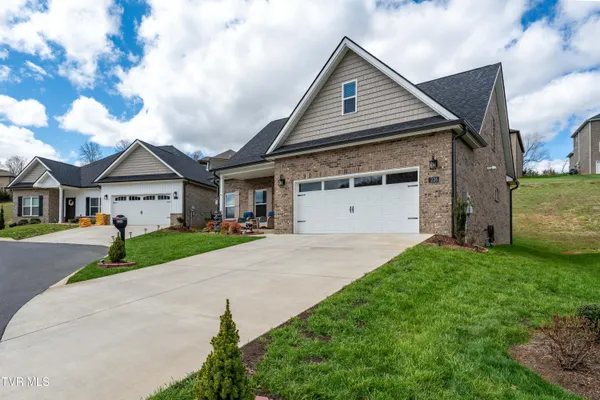 $468,900 | 226 Quiet Stroll Lane, Gray, TN 37615
