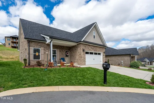 $468,900 | 226 Quiet Stroll Lane, Gray, TN 37615