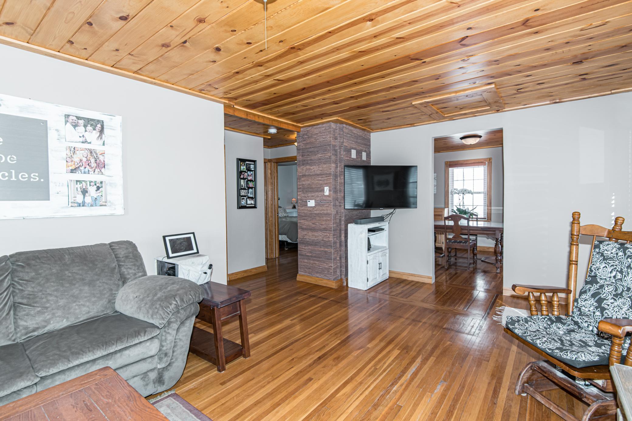 815 15th Avenue Northeast Rochester, MN 55906 - Photo 5 of 28